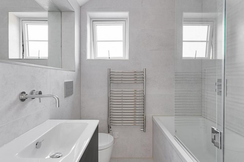 Images for Whitchurch Road, Bunbury Heath