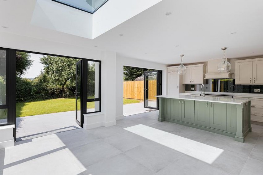 Images for Whitchurch Road, Bunbury Heath