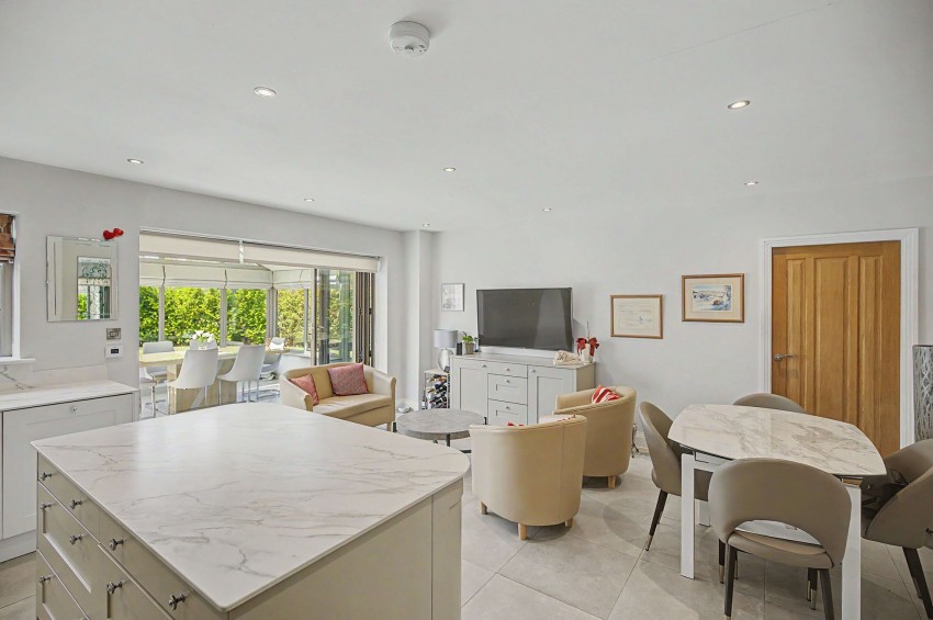 Images for Clay Lane, Hale, WA15