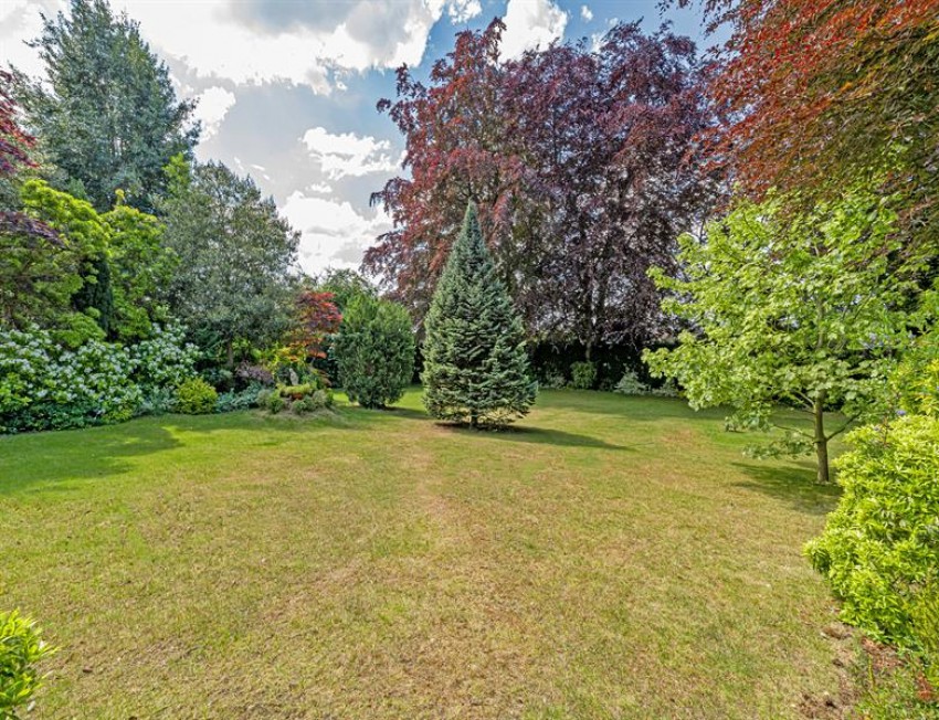 Images for Vicarage Lane, Helsby, Frodsham