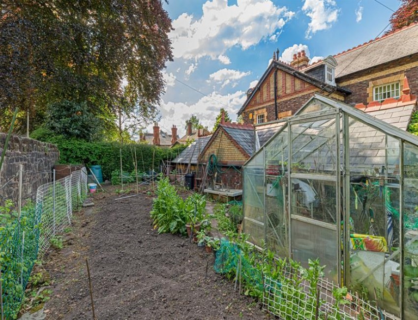 Images for Vicarage Lane, Helsby, Frodsham