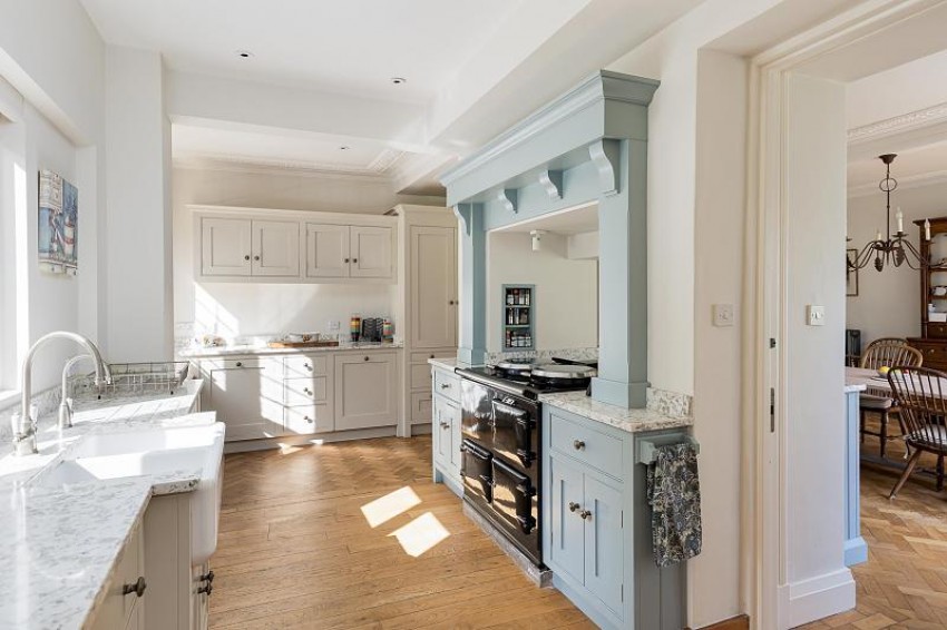 Images for Village Road, Great Barrow, Chester