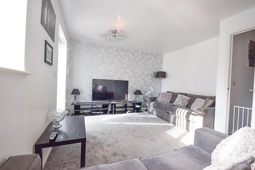 Images for Abbeyfield Close, Cale Green, Stockport