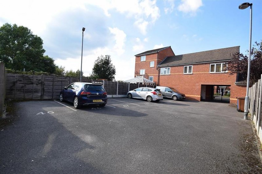 Images for Abbeyfield Close, Cale Green, Stockport