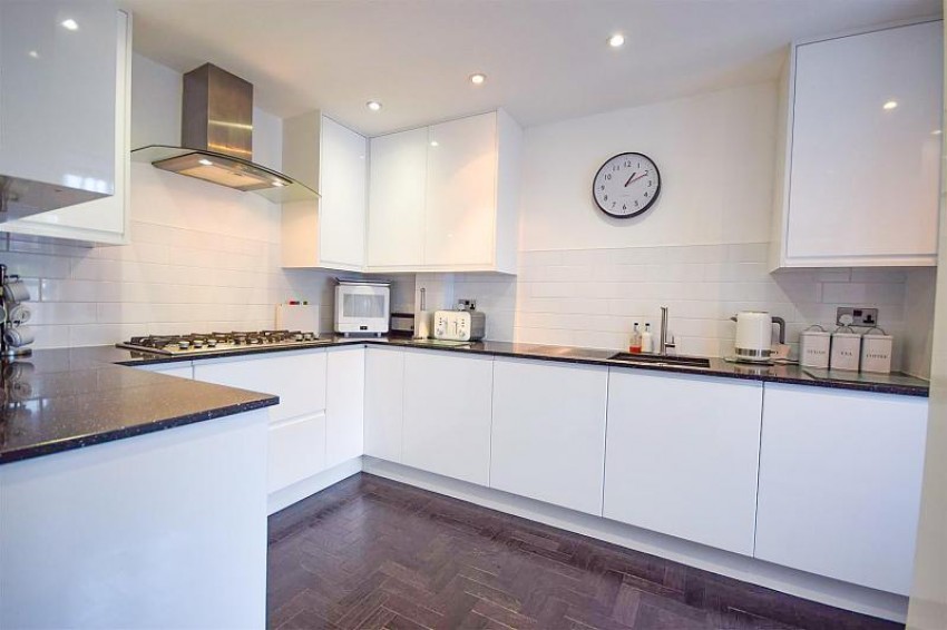 Images for Abbeyfield Close, Cale Green, Stockport