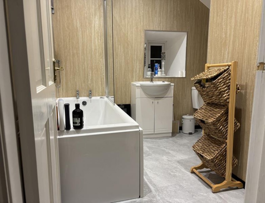 Images for Bowling Green Lane, Chapel-En-Le-Frith