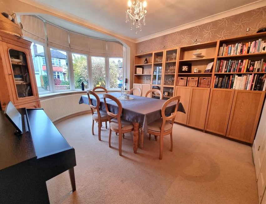 Images for Avonlea Road, Sale