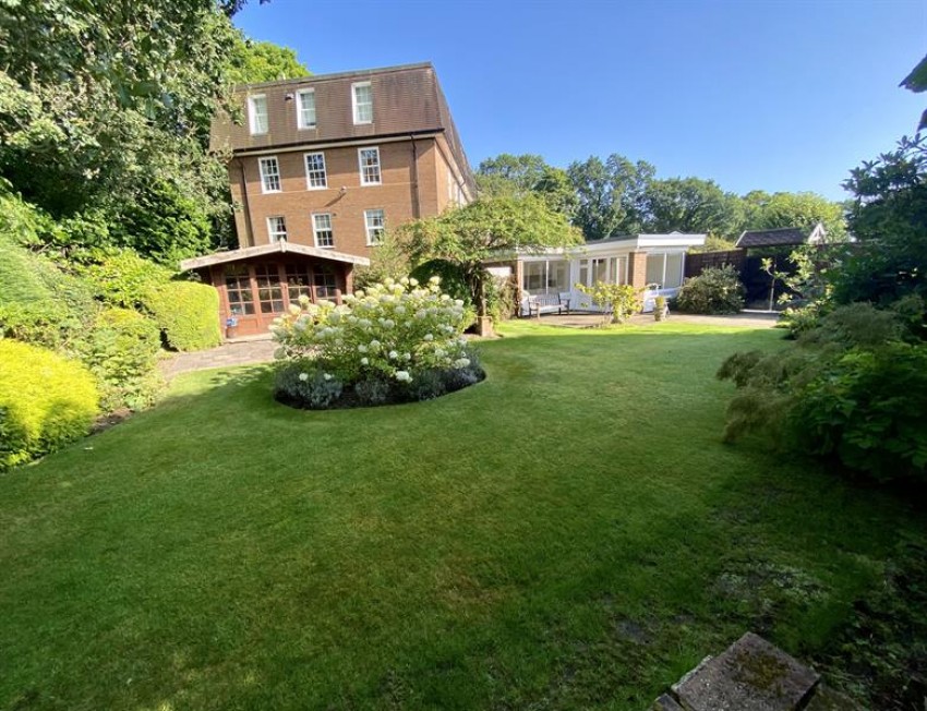 Images for Prestbury Court, Castle Rise, Prestbury, Macclesfield