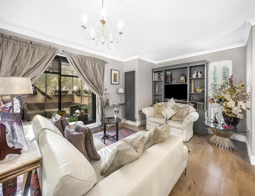 Images for Chomlea, Devisdale Road, Bowdon - Includes Garage