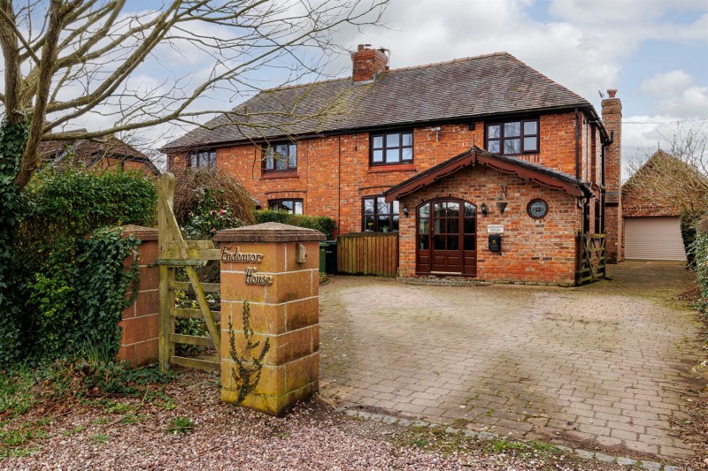 Sandy Lane, Whitegate