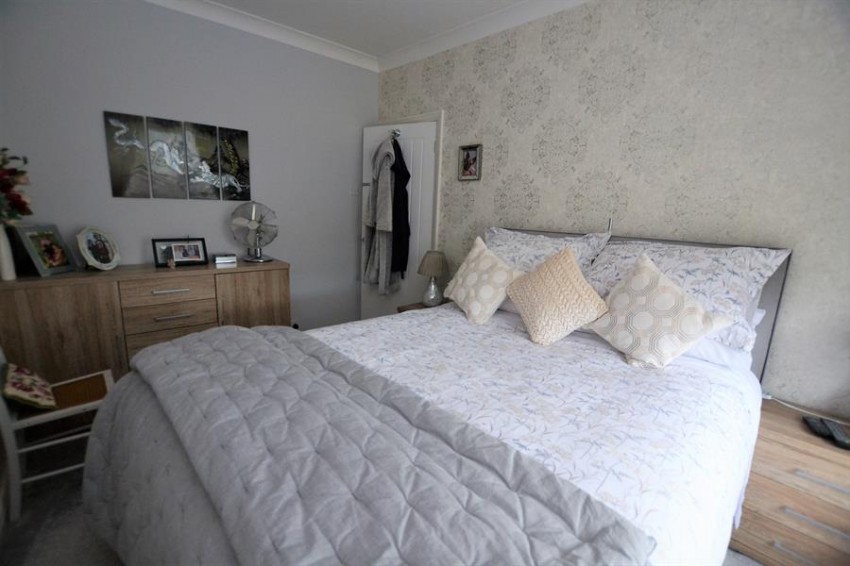 Images for London Road, Holmes Chapel