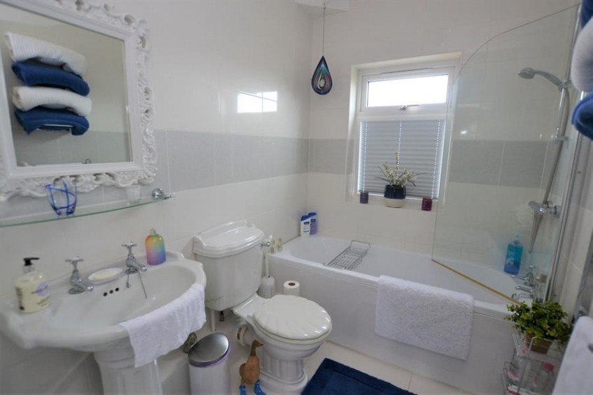 Images for London Road, Holmes Chapel