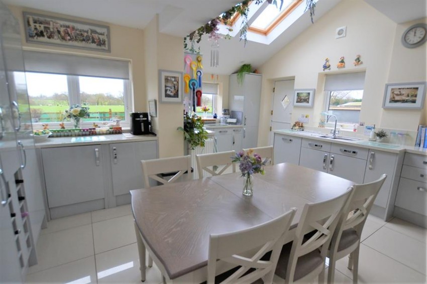 Images for London Road, Holmes Chapel