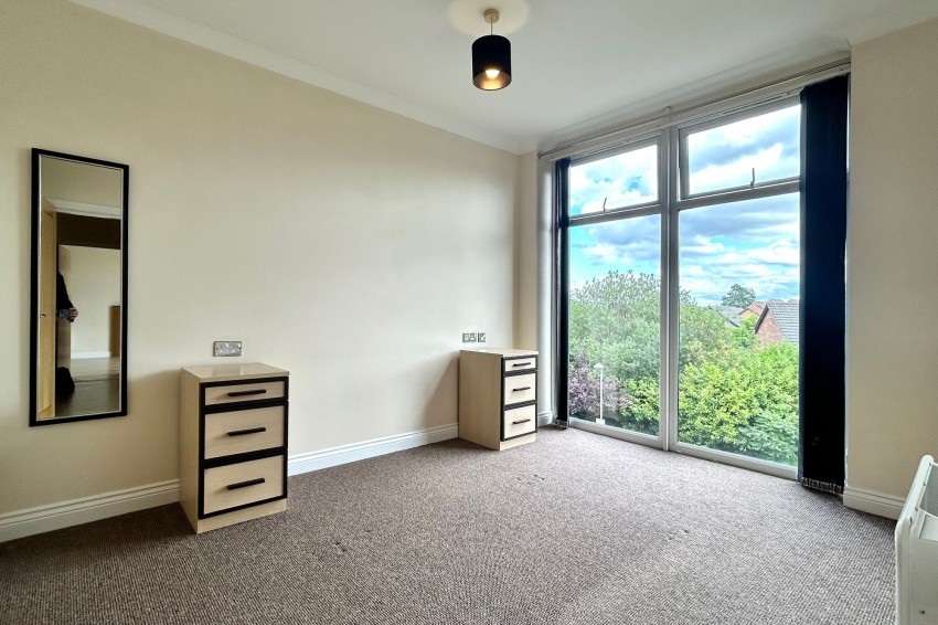 Images for Lauriston Close, Crown House, M22