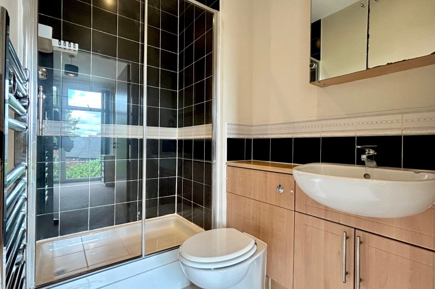 Images for Lauriston Close, Crown House, M22