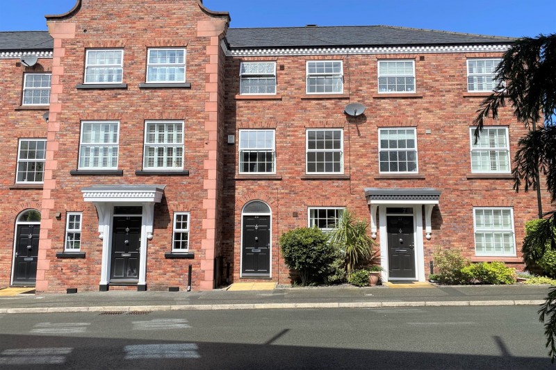 Gower Hey Gardens, Hyde