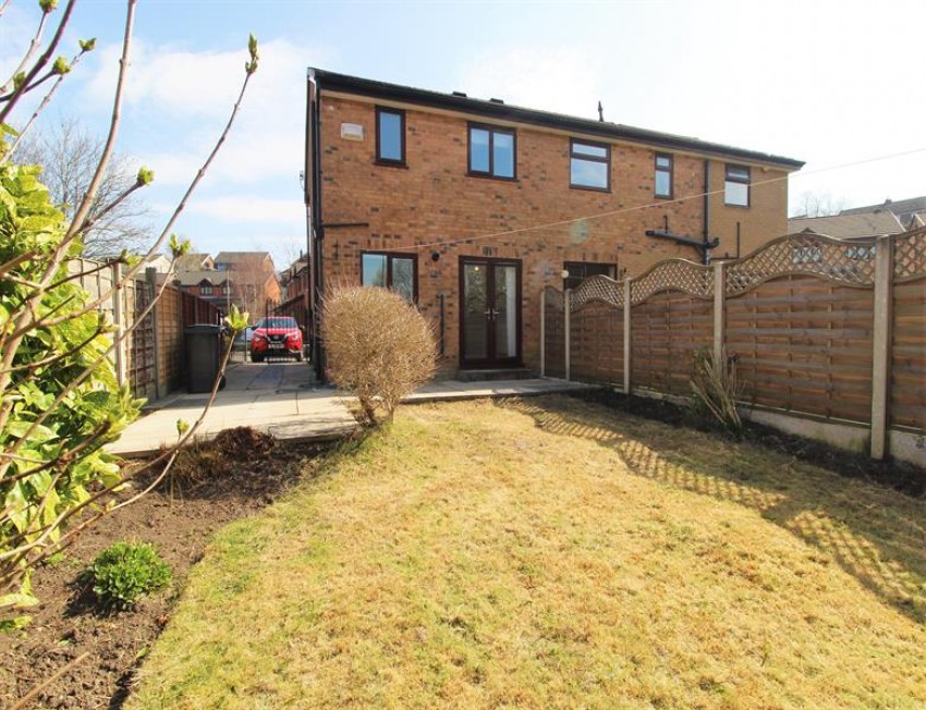 Images for Wharncliffe Close, Hadfield, Glossop