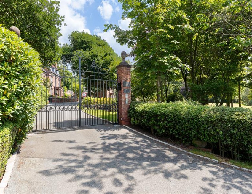 Images for Crossley Park, Manley, Cheshire