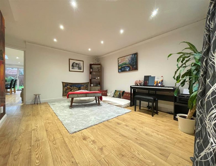 Images for Earlesfield Close, Sale