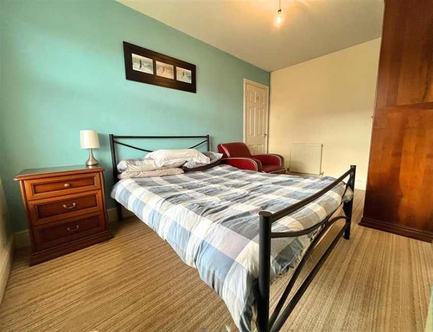 Images for Glebelands Road, Sale
