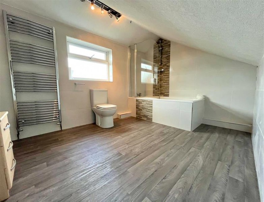 Images for Glebelands Road, Sale