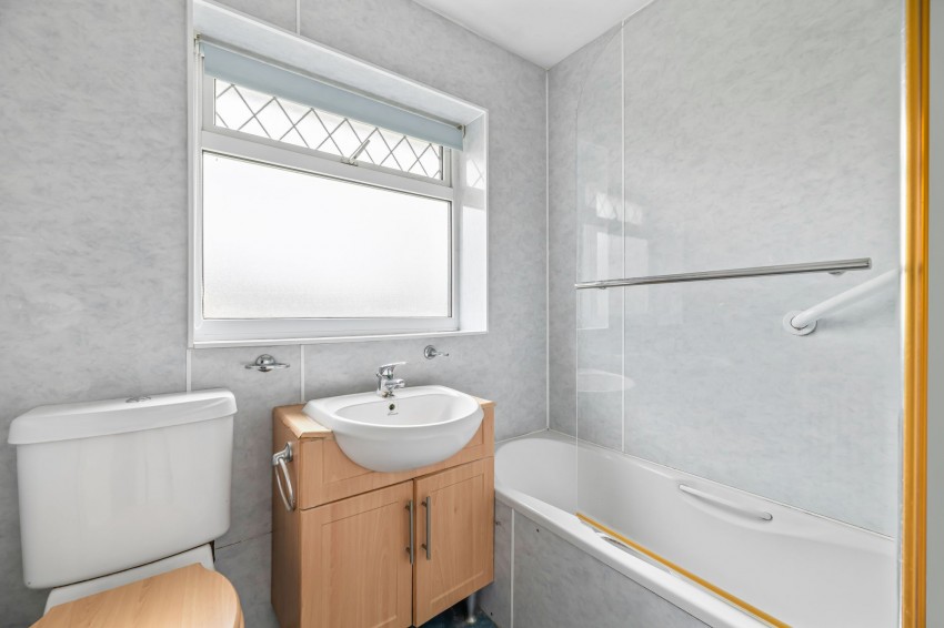 Images for Long Looms, Great Barrow, CH3