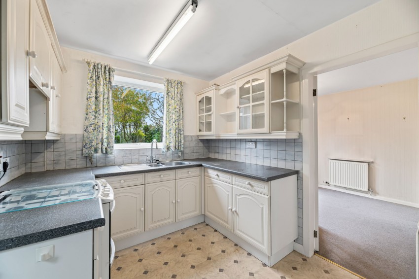 Images for Long Looms, Great Barrow, CH3