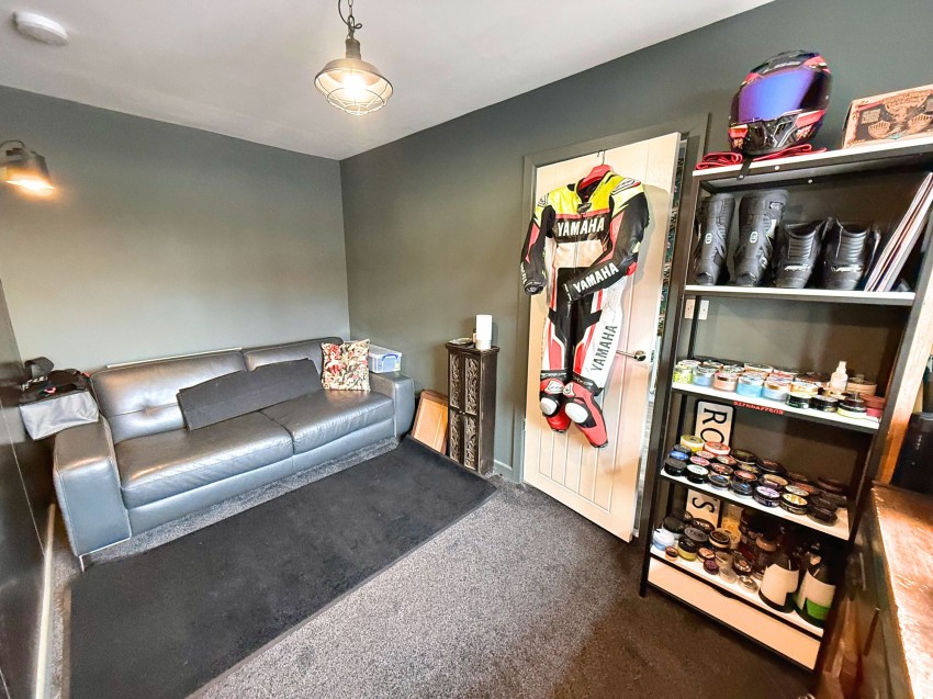 Images for Glebelands Road, Sale, M33