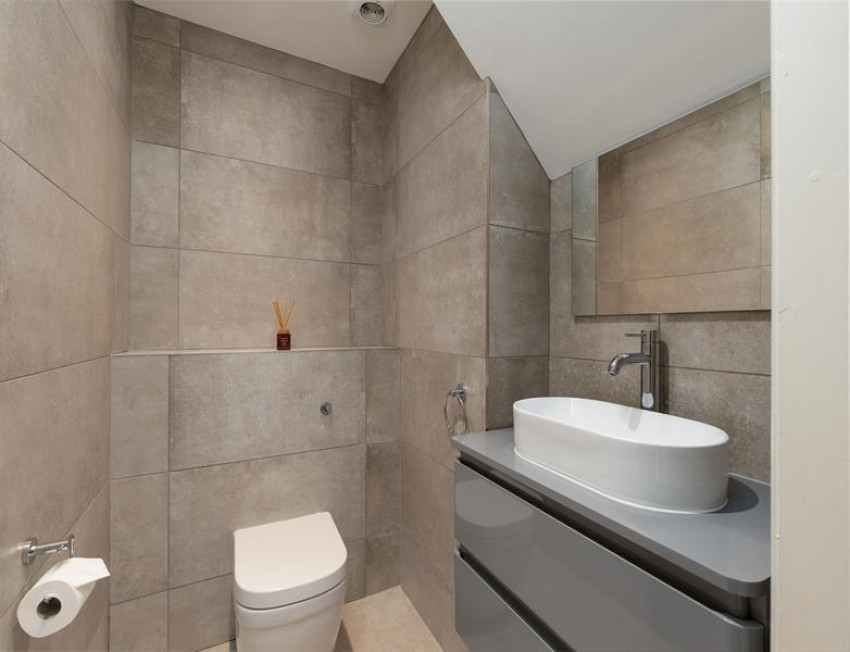 Images for Elegant modern living at Larch House, Delamere
