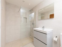 Images for Elegant modern living at Larch House, Delamere