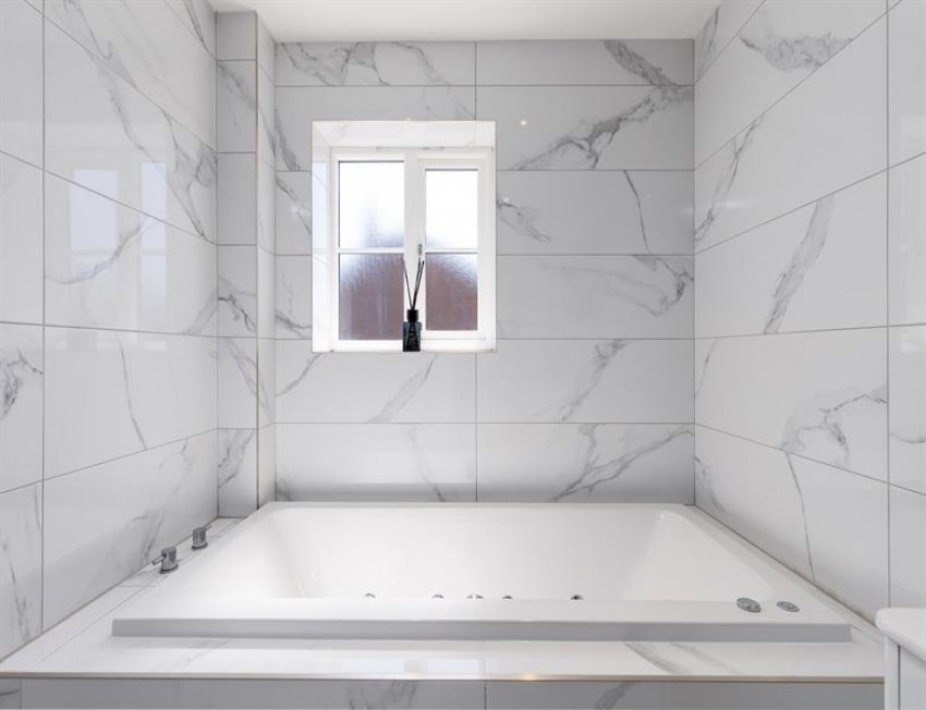 Images for Elegant modern living at Larch House, Delamere