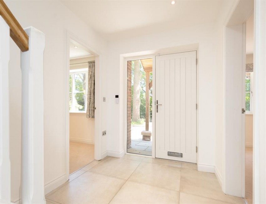 Images for Elegant modern living at Larch House, Delamere