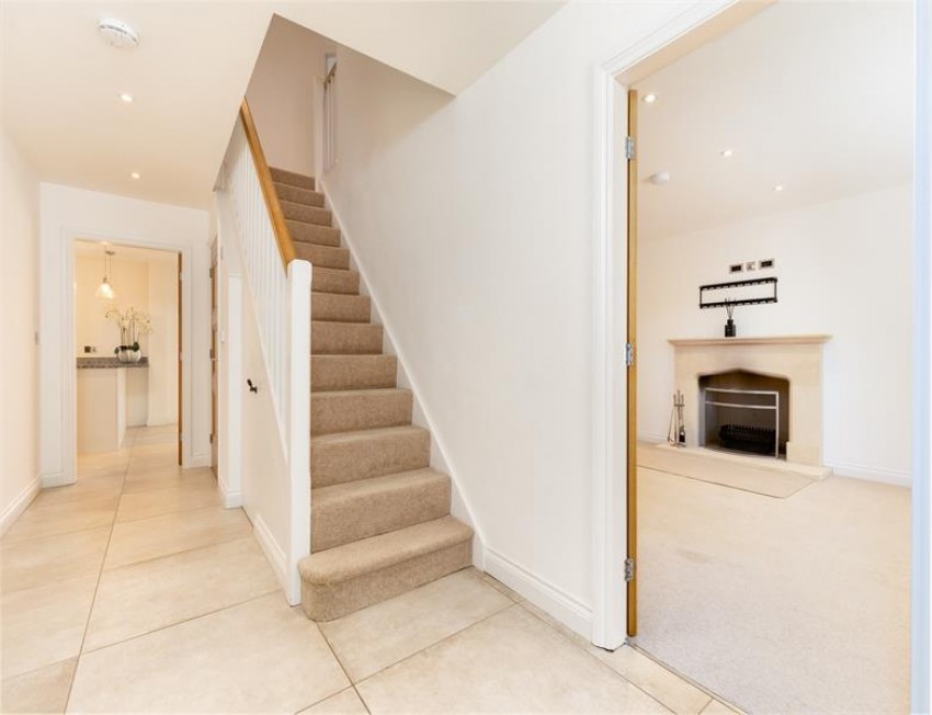 Images for Elegant modern living at Larch House, Delamere