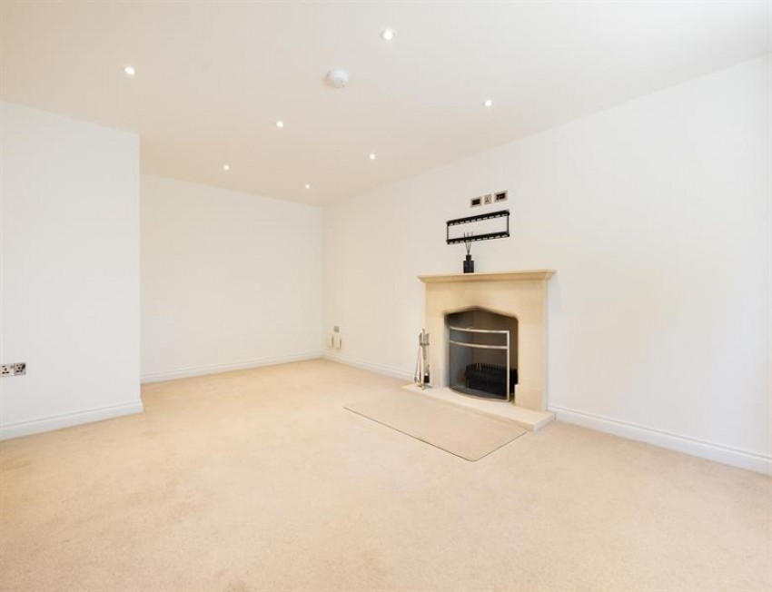 Images for Elegant modern living at Larch House, Delamere