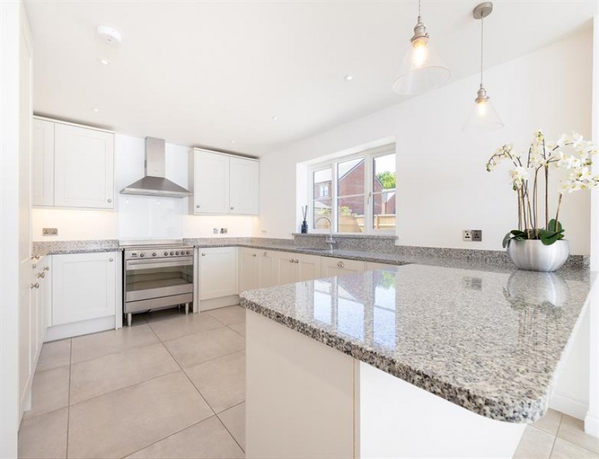 Images for Elegant modern living at Larch House, Delamere