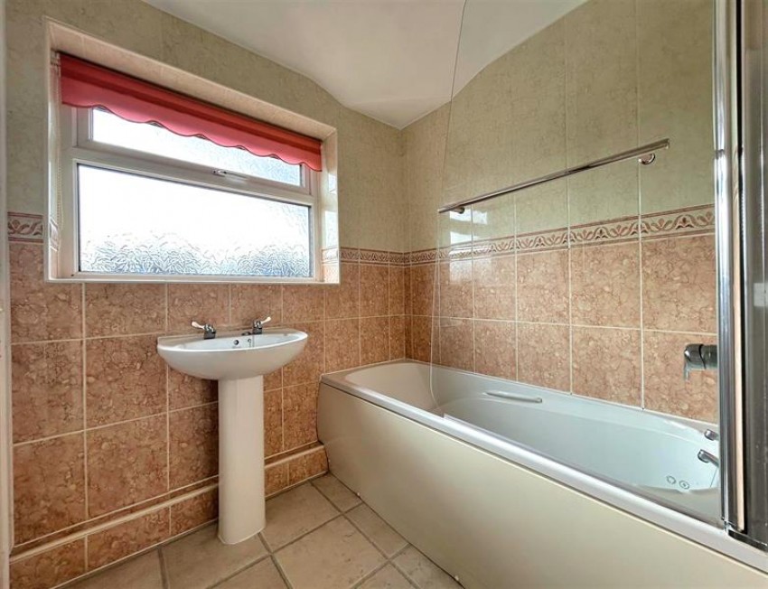 Images for Newlyn Drive, Sale