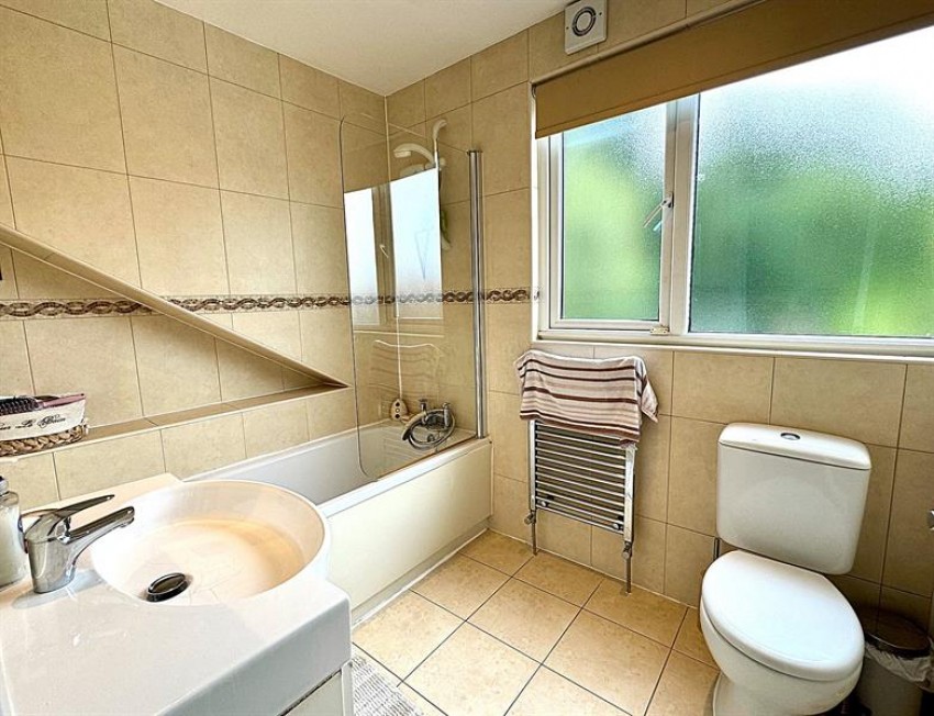 Images for 29 Briony Avenue, Hale, Altrincham