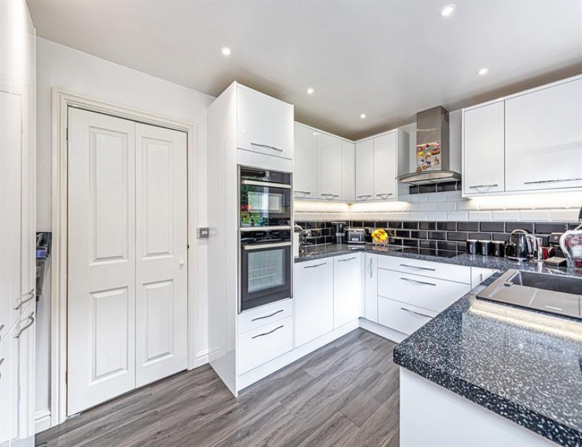 Images for The Beeches, off Chester Road, Helsby