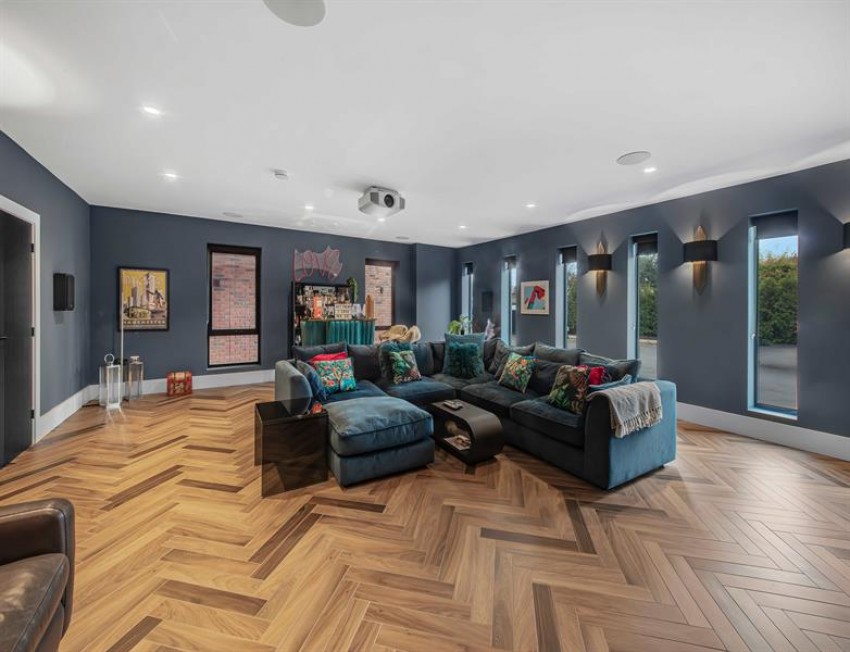Images for Chapel Lane, Hale Barns, Altrincham
