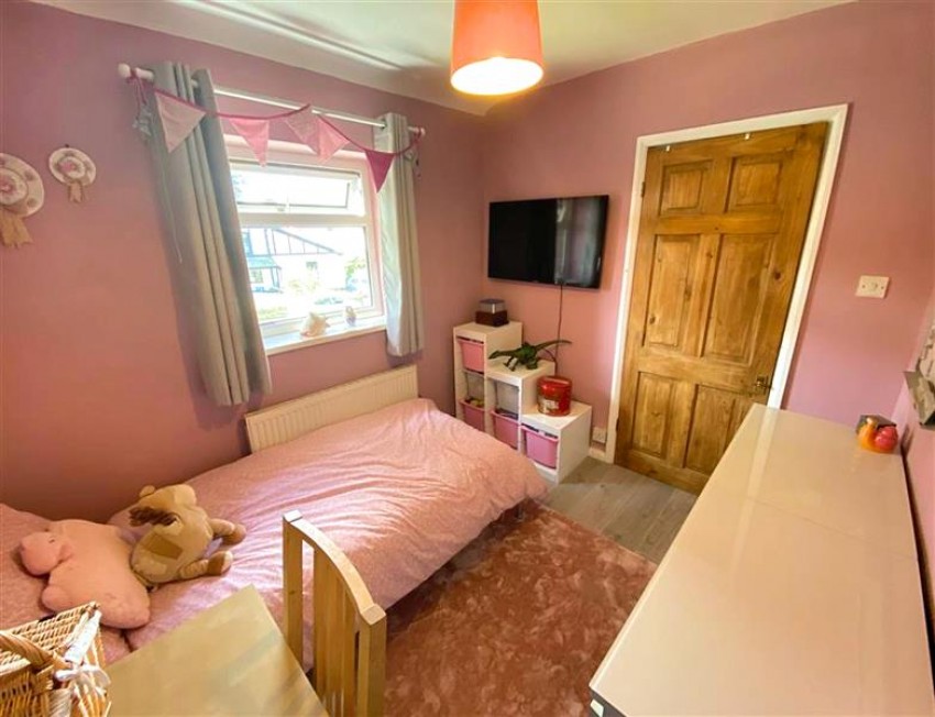 Images for Broad Road, Sale