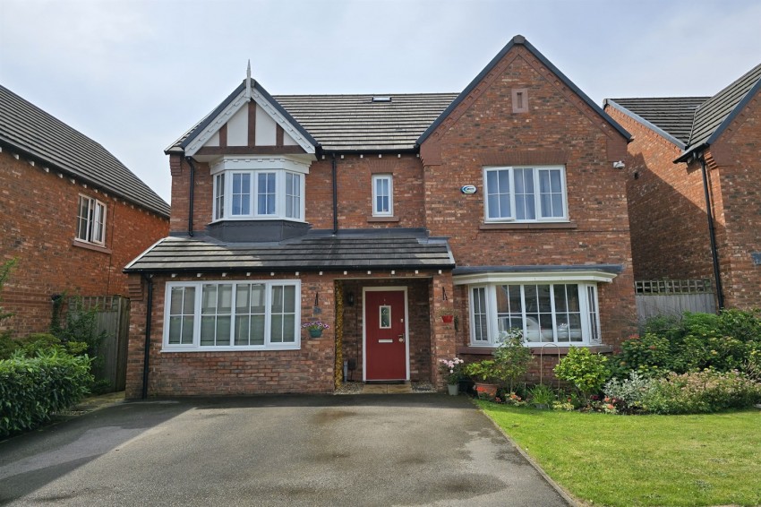 Images for Aylesbury Close, Broadheath