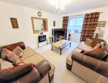Images for Aylesbury Close, Broadheath