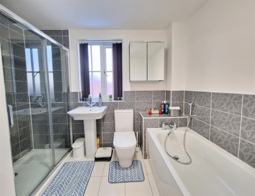 Images for Aylesbury Close, Broadheath