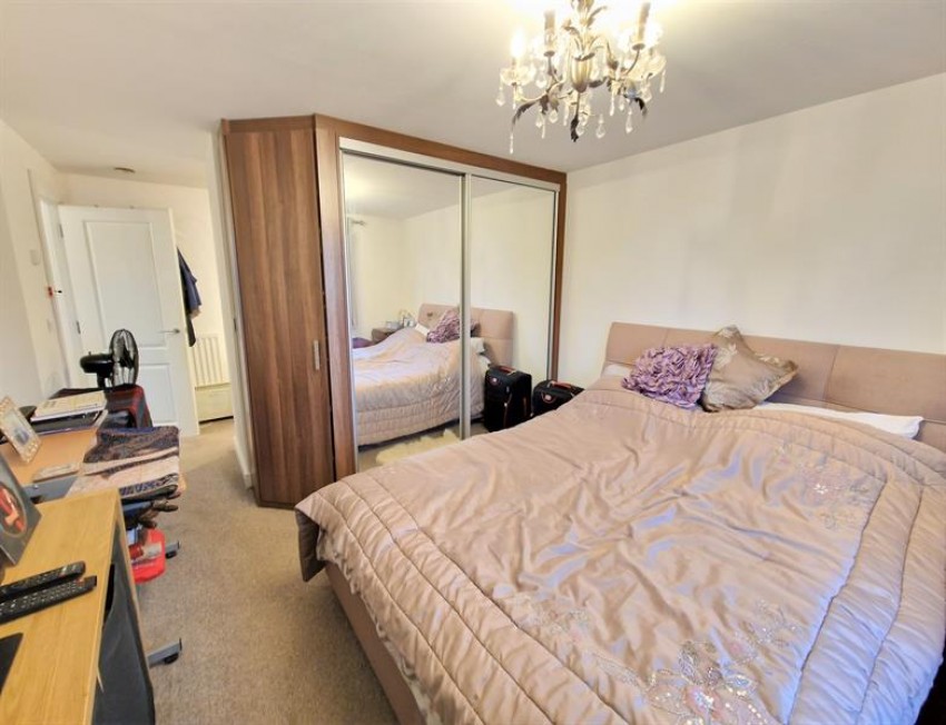 Images for Aylesbury Close, Broadheath
