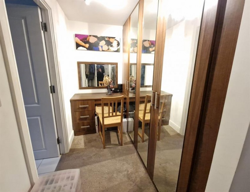 Images for Aylesbury Close, Broadheath