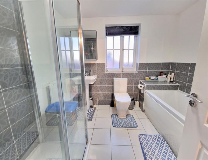 Images for Aylesbury Close, Broadheath