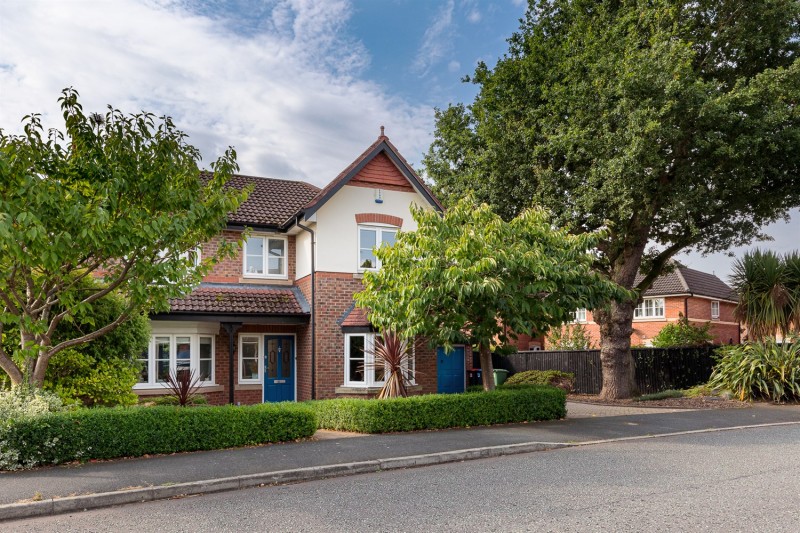 Sandington Drive, Cuddington, Northwich