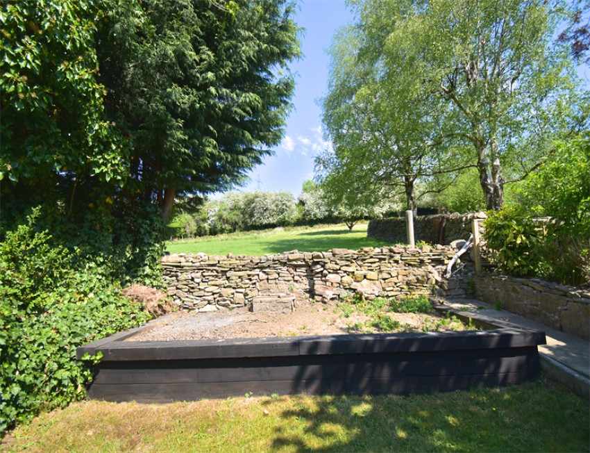 Images for New Road, Buxworth, High Peak
