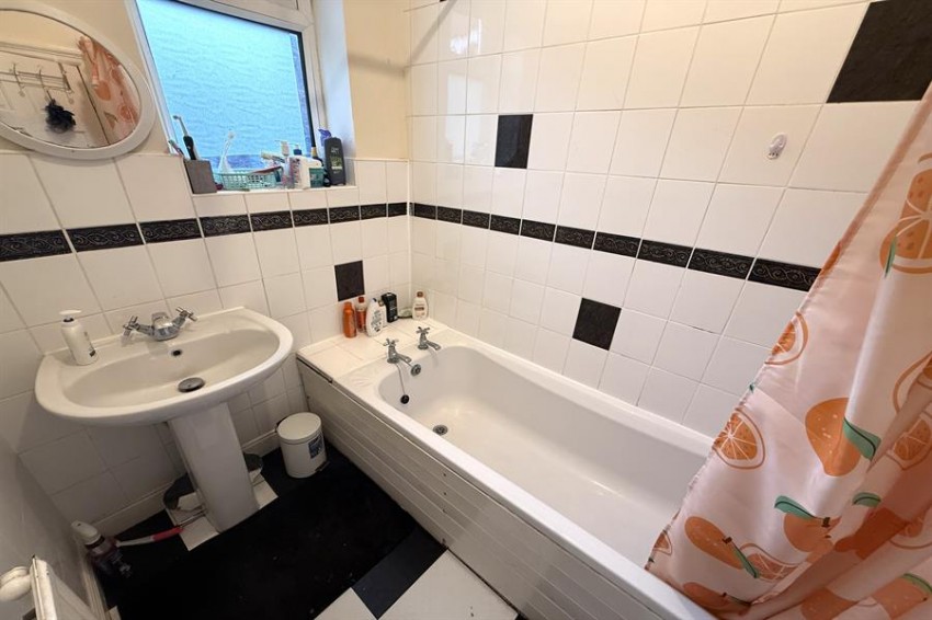 Images for Hawthorn Avenue, Timperley, Altrincham