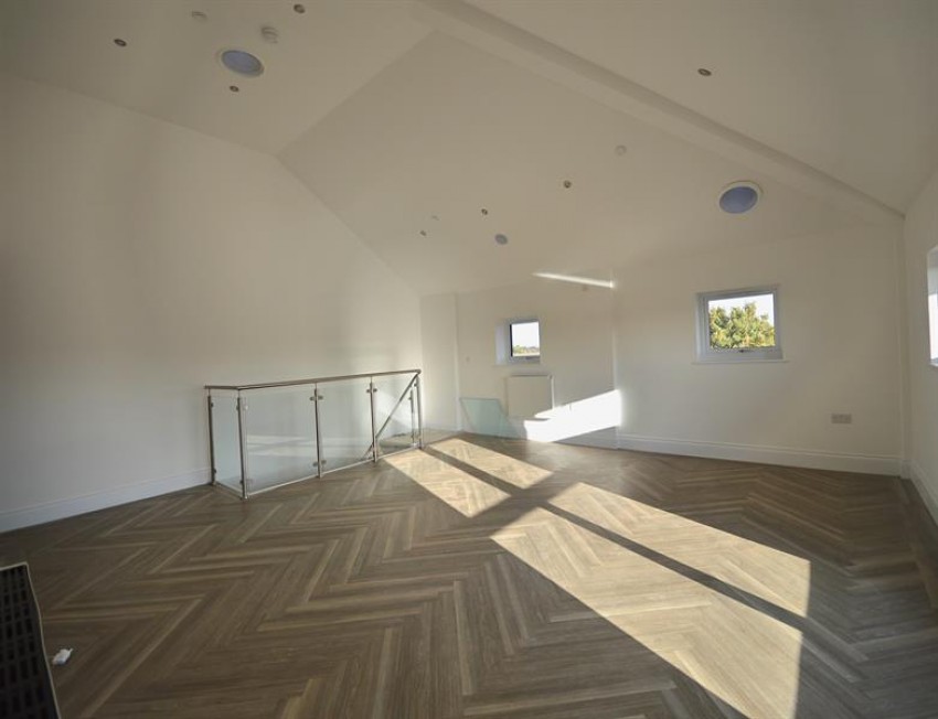 Images for Park Avenue, Sale